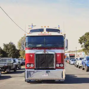 K100