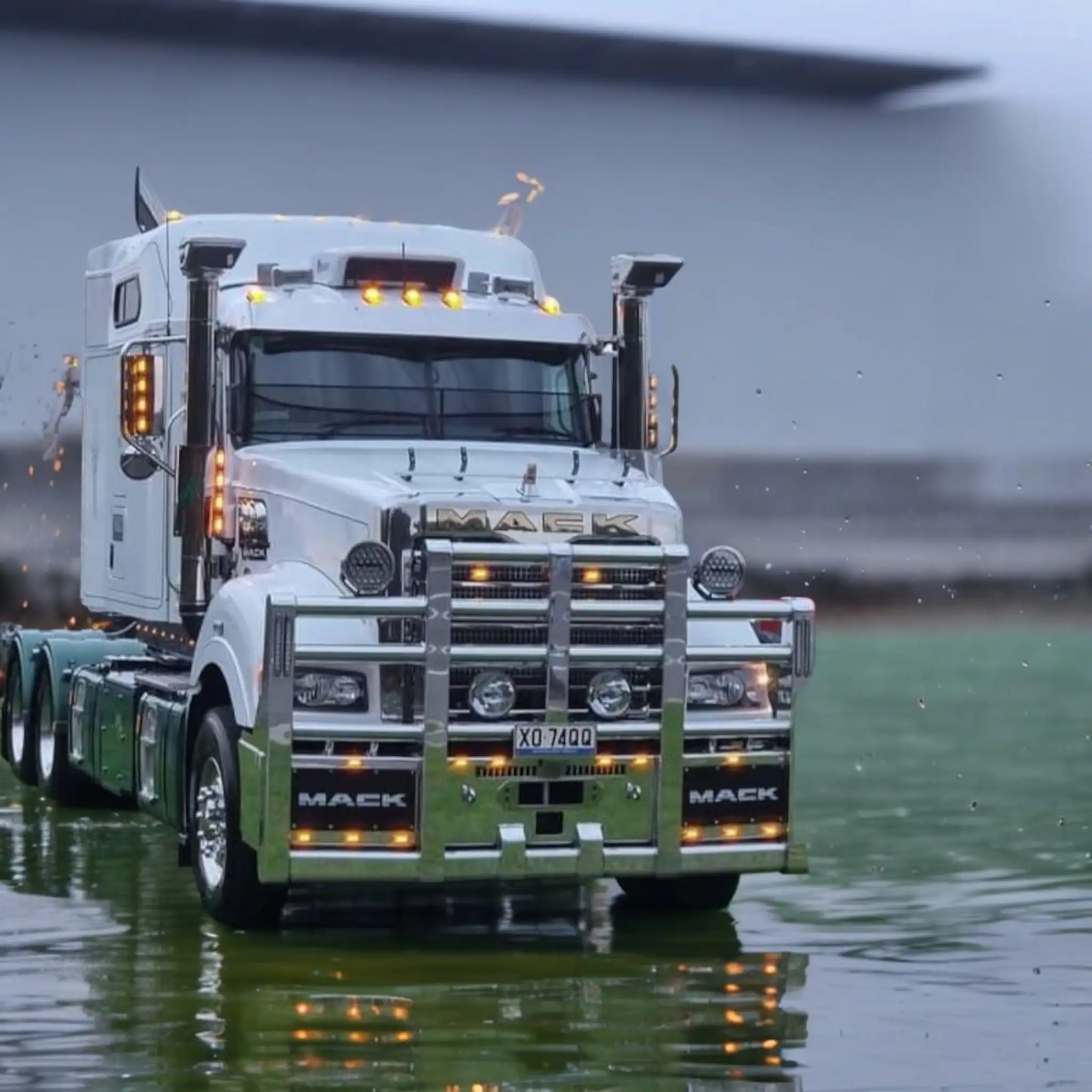 4-Post Top Dog Roadtrain - Image 5