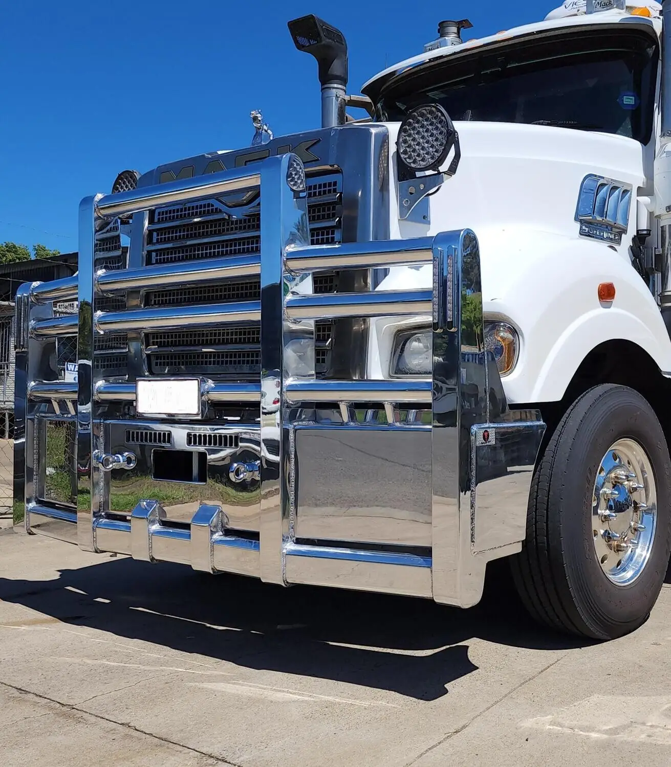 4-Post Top Dog Roadtrain - Image 2